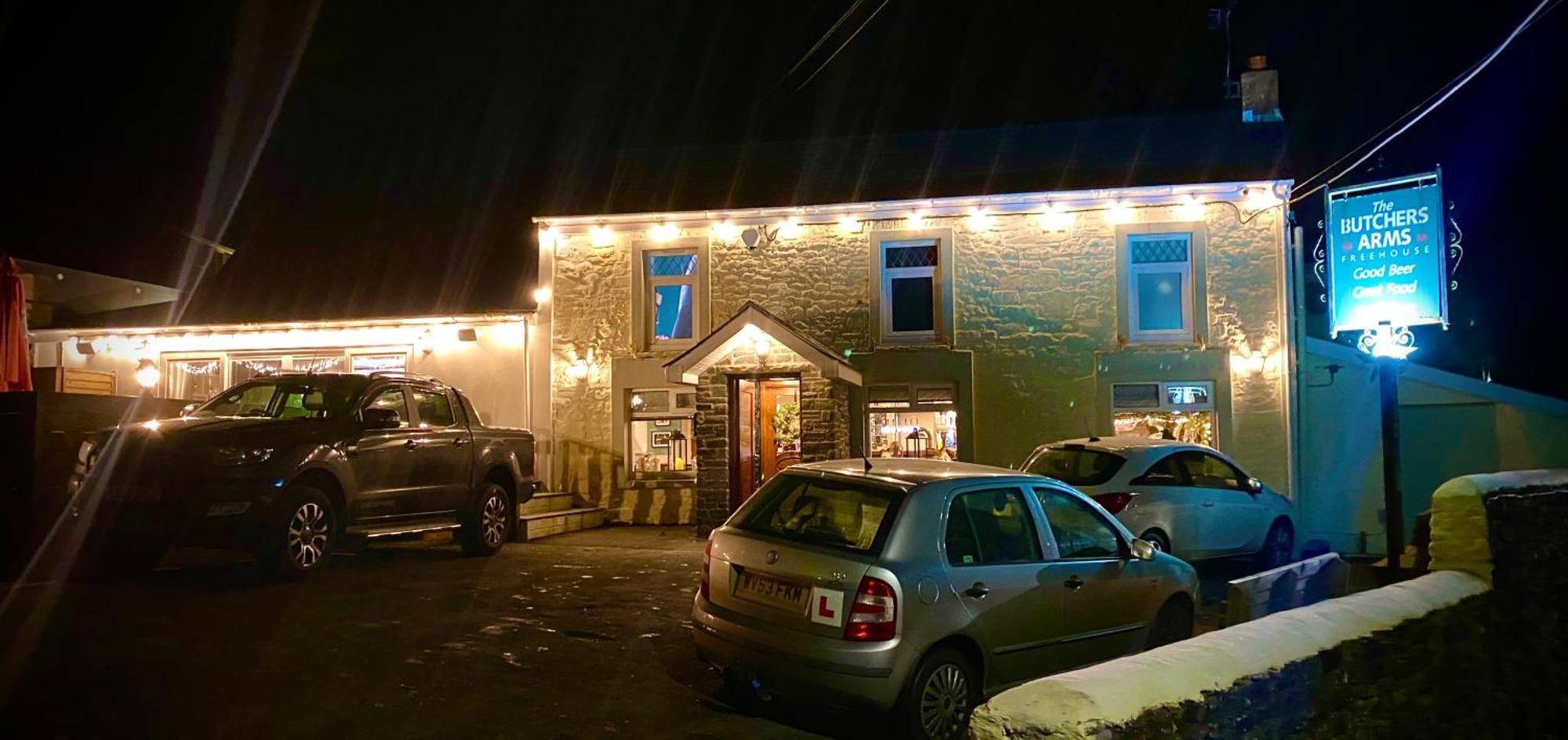 The Butchers Arms - Grill Pub And Accommodation Merthyr Tydfil Ngoại thất bức ảnh