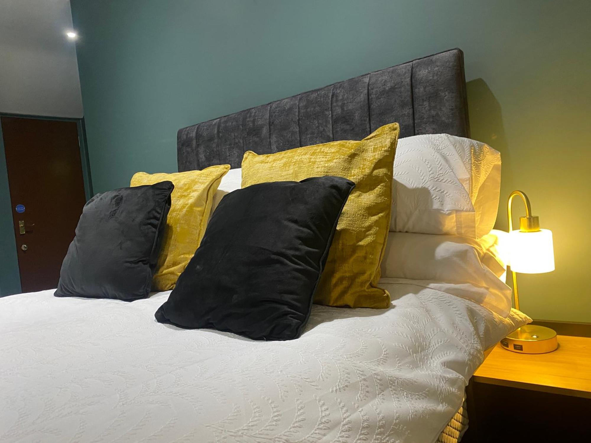 The Butchers Arms - Grill Pub And Accommodation Merthyr Tydfil Ngoại thất bức ảnh